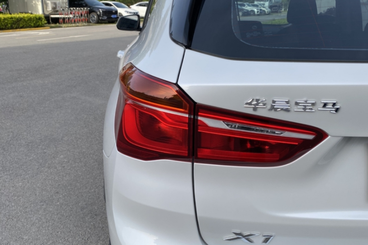 BMW X1 2019 #11 BMW X1 2019 car image #11