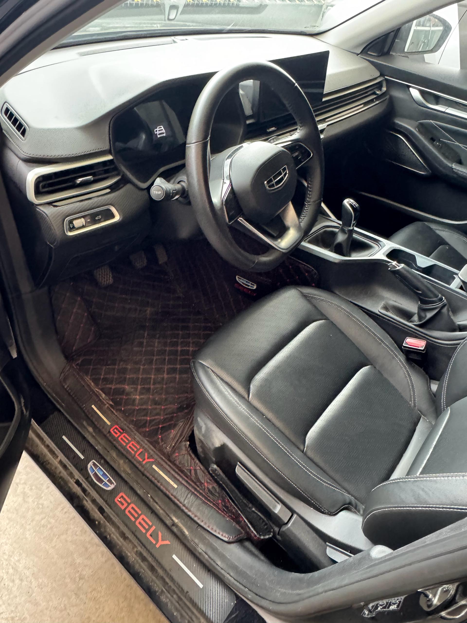 GEELY Emgrand 2023 car image #3