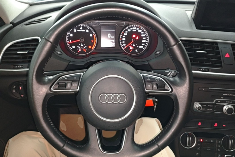 Audi Q3 2017 #11 Audi Q3 2017 car image #11