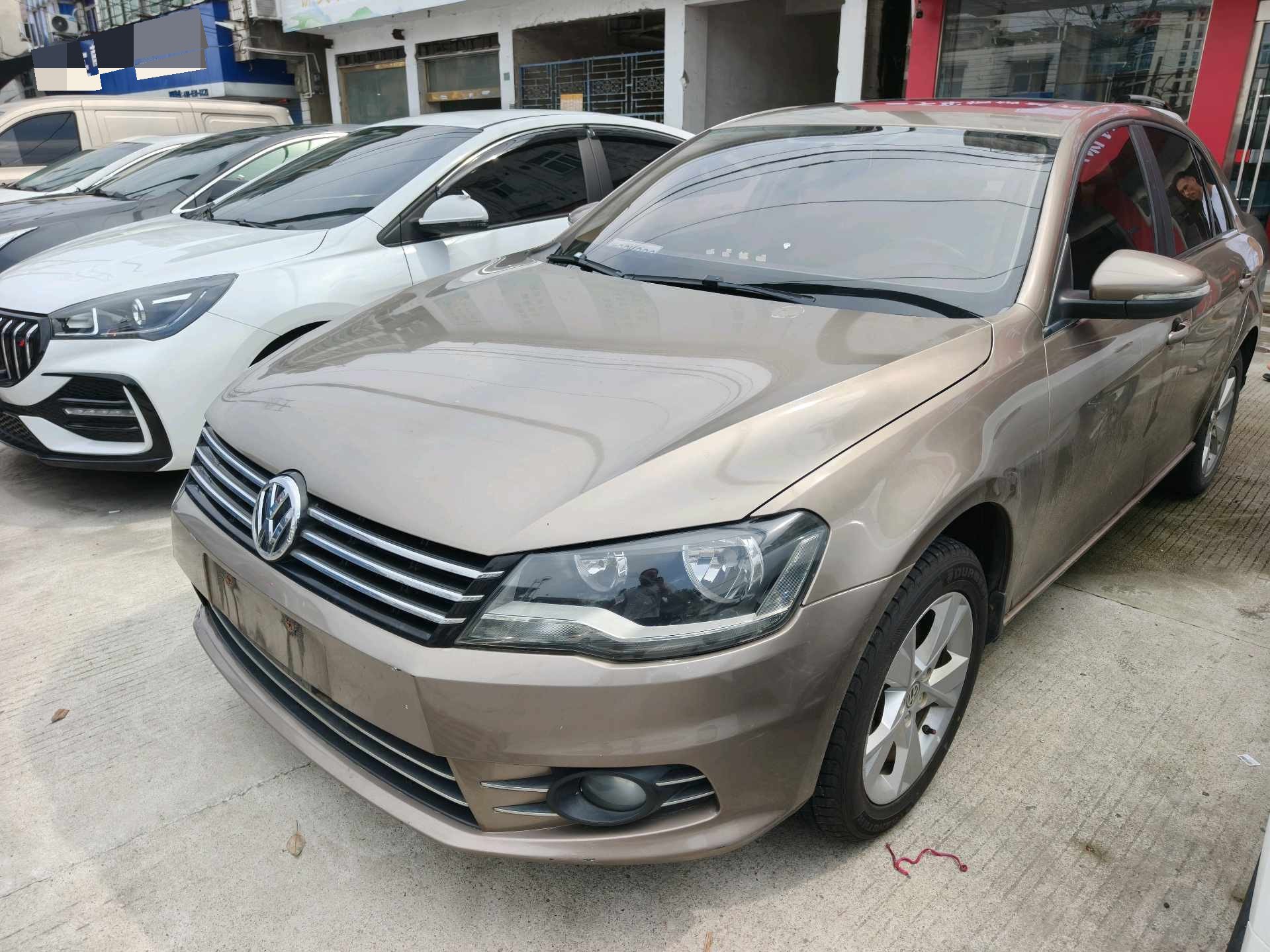 Volkswagen Bora 2015 car image 