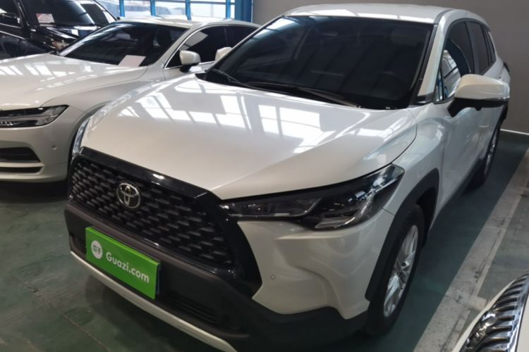 Toyota Corolla Cross 2025 immagine di auto #2