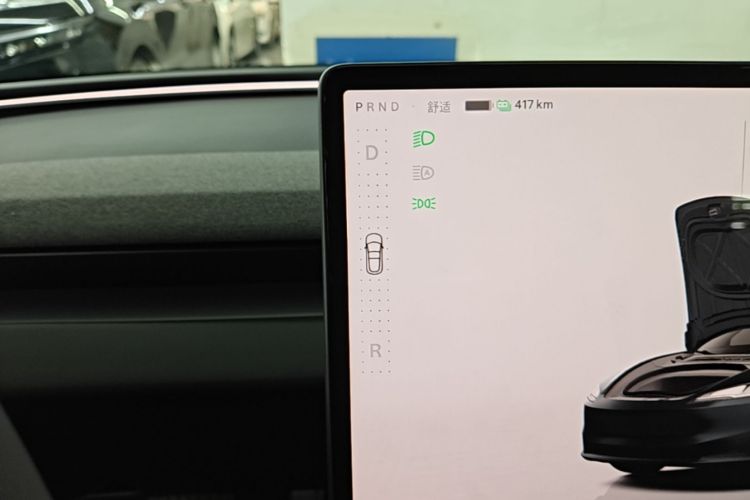 Tesla Model 3 2025 car image #14