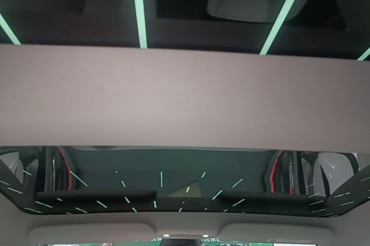 Tesla Model 3 2023 car image #18