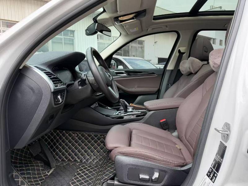 BMW X3 2021 #4 BMW X3 2021 car image #4