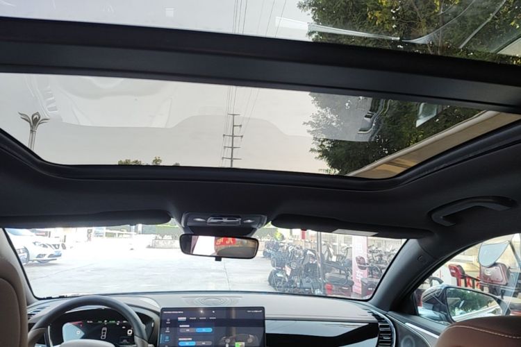 BYD Han 2021 car image #18