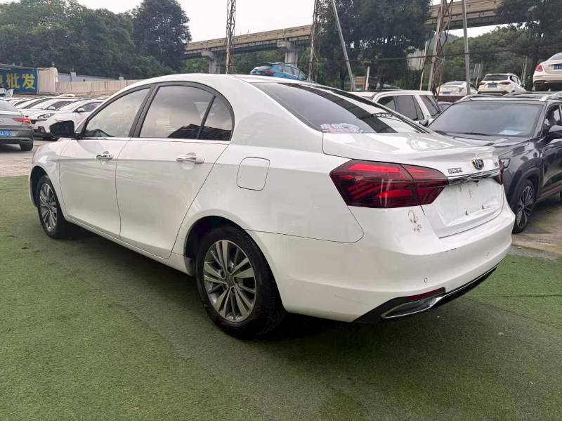 GEELY Emgrand 2019 imagen de coche #6