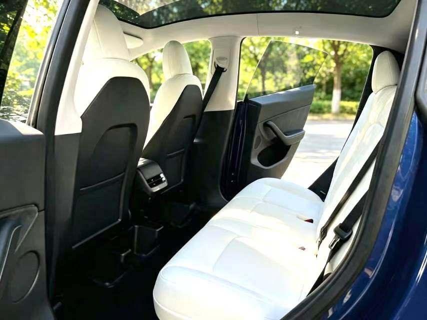 Tesla Model Y 2022 #6 Tesla Model Y 2022 car image #6