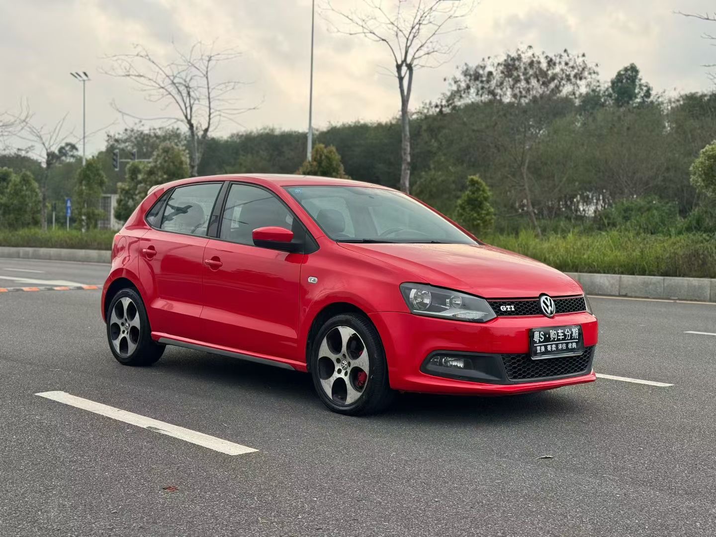 Volkswagen Polo 2014 car image #2