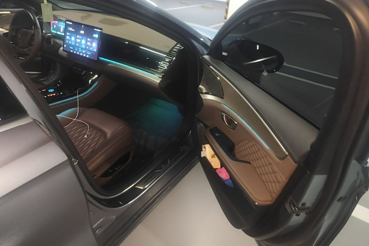 BYD Han 2023 car image #27