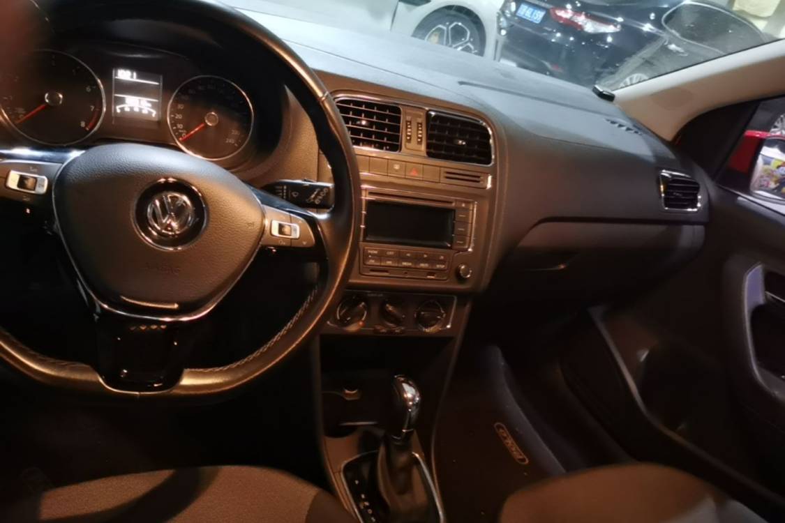 Volkswagen Polo 2017 صورة سيارة #22