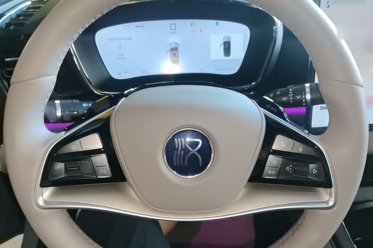 BYD Han 2024 car image #11