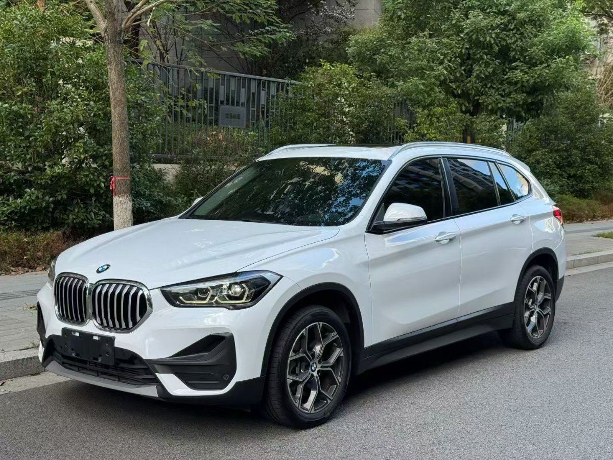 BMW X1 2022 BMW X1 2022 car image