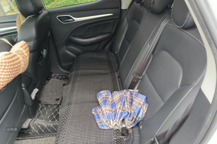 MG ZS 2018 car image #19