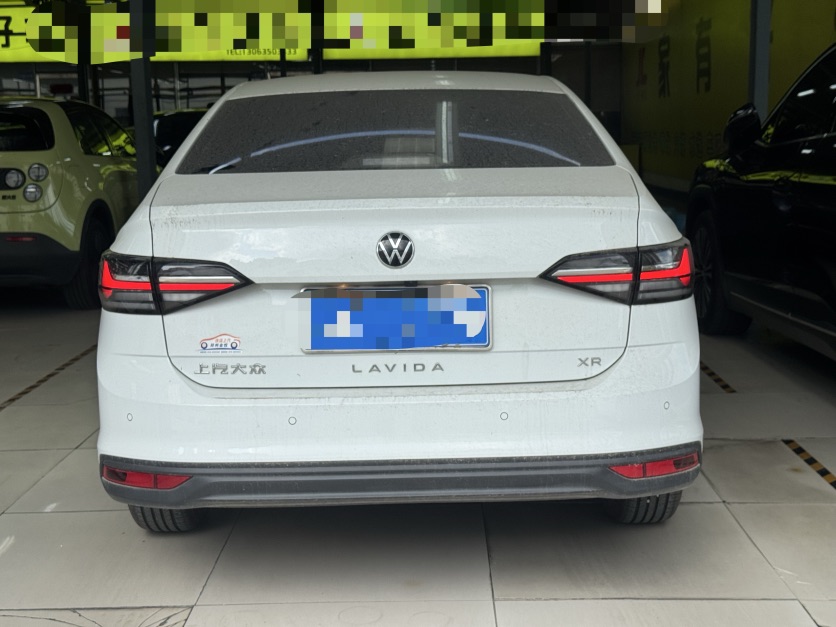 Volkswagen Lavida 2025 car image #2
