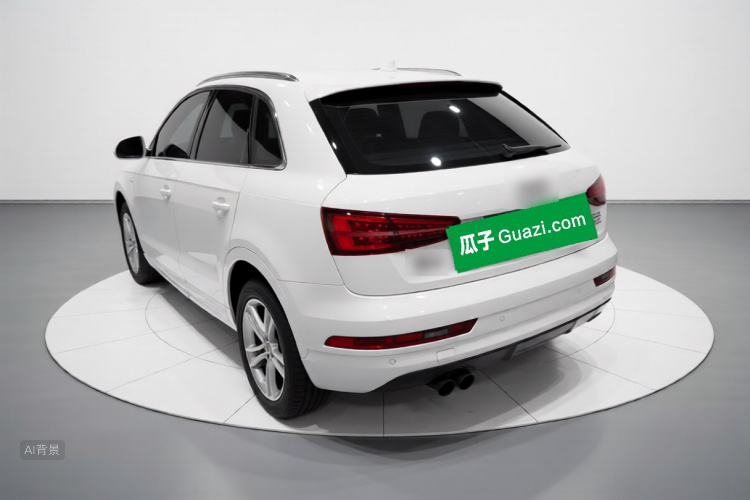 Audi Q3 2018 car image #5