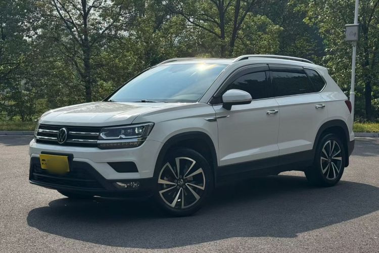 Volkswagen Tharu 2021 car image #2