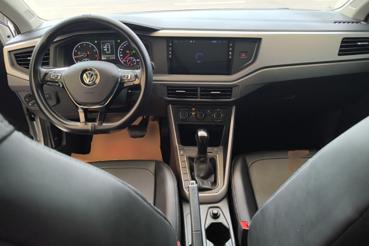 Volkswagen Polo 2021 car image #10