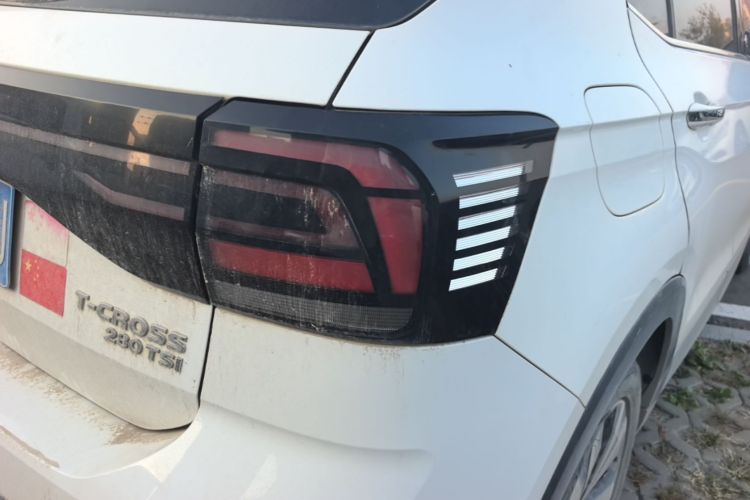 Volkswagen T-Cross 2020 immagine di auto #8