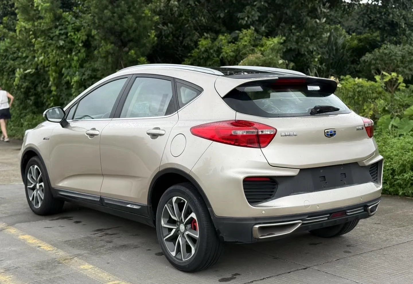 GEELY Emgrand GS 2018 car image #9
