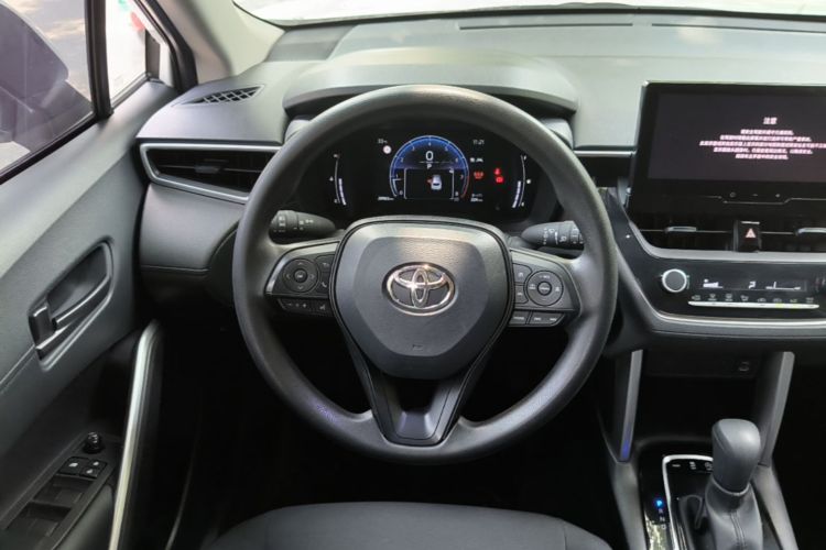 Toyota Corolla Cross 2023 #11 Toyota Corolla Cross 2023 car image #11