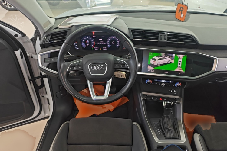 Audi Q3 2019 #15 Audi Q3 2019 car image #15