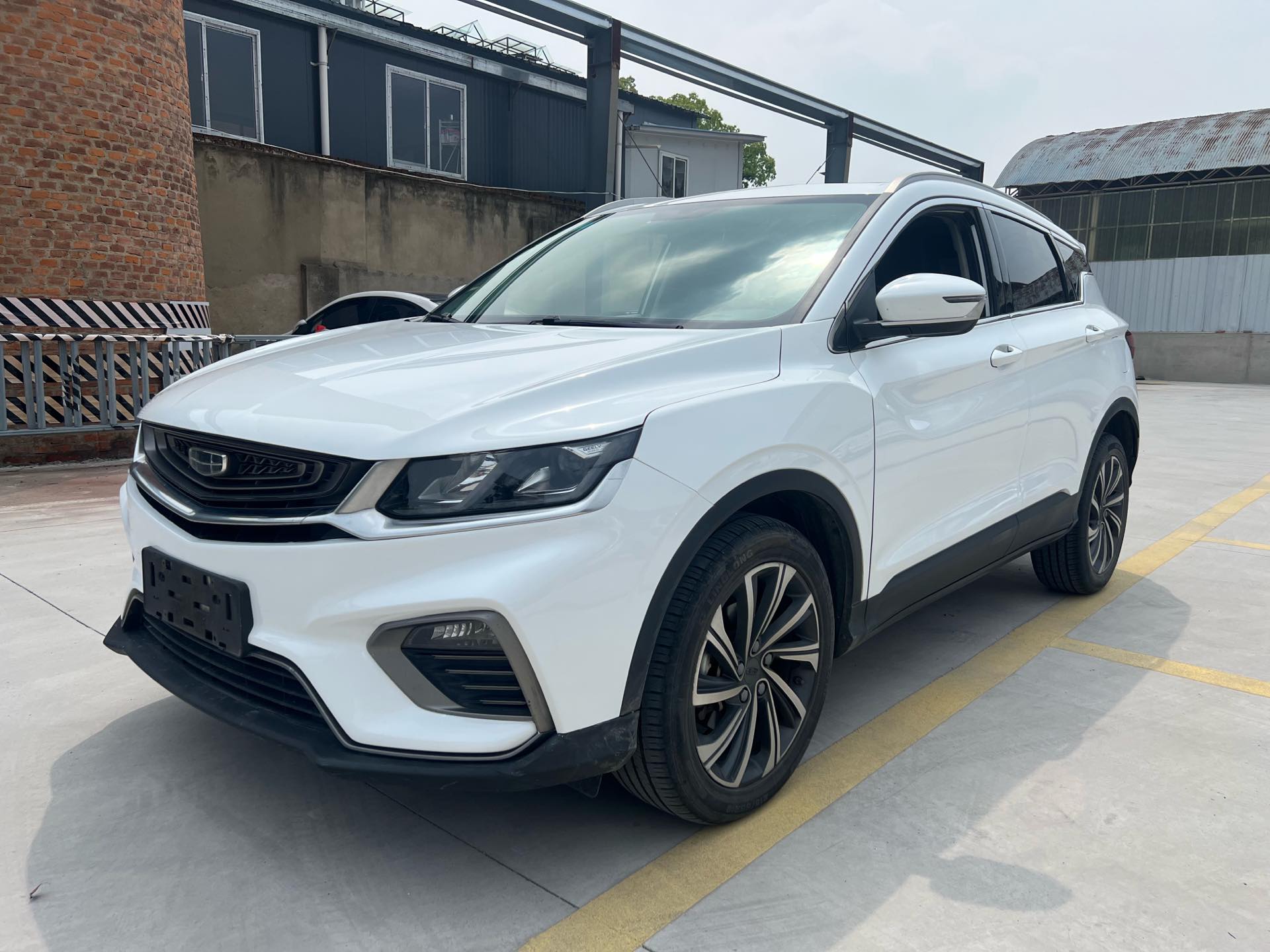GEELY Coolray 2019 GEELY Coolray 2019 car image