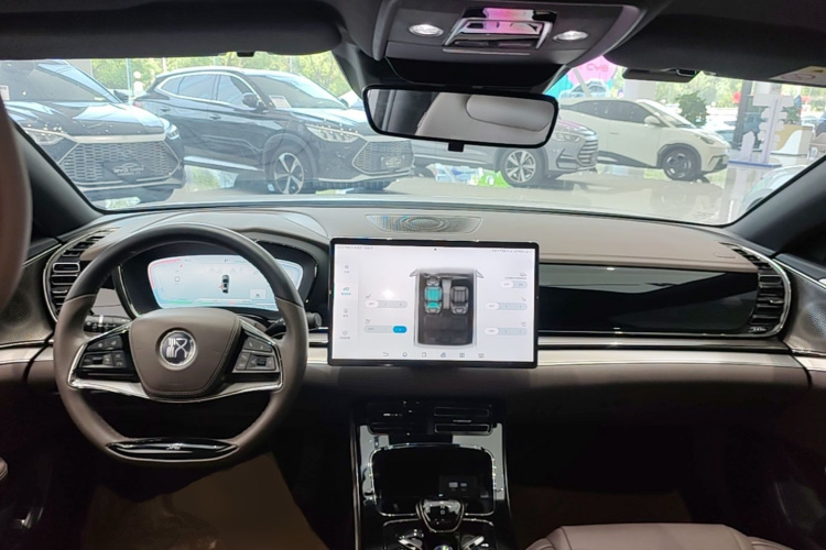 BYD Han 2022 car image #11