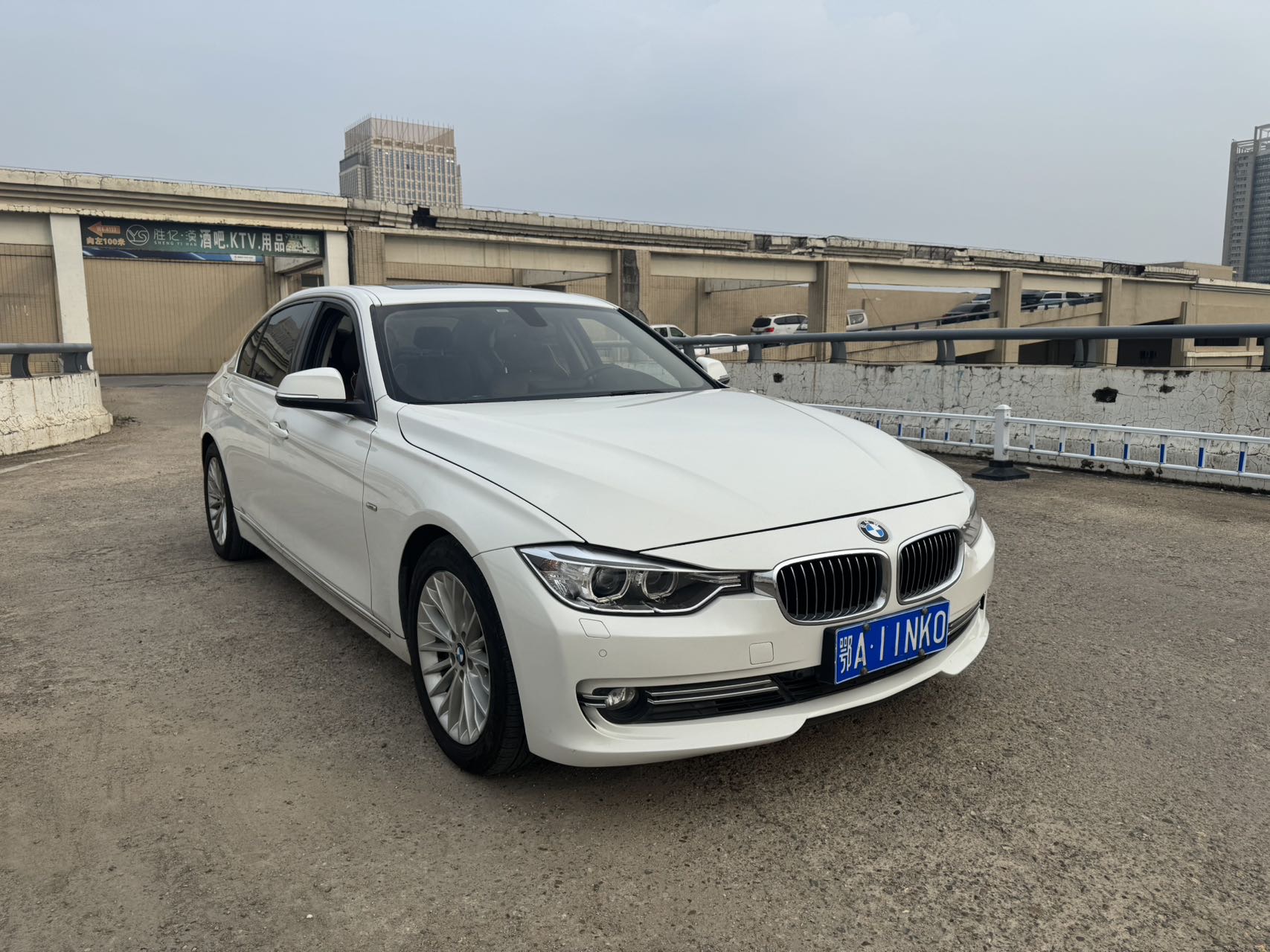 BMW 3 Series 2015 #5 BMW 3 Series 2015 car image #5