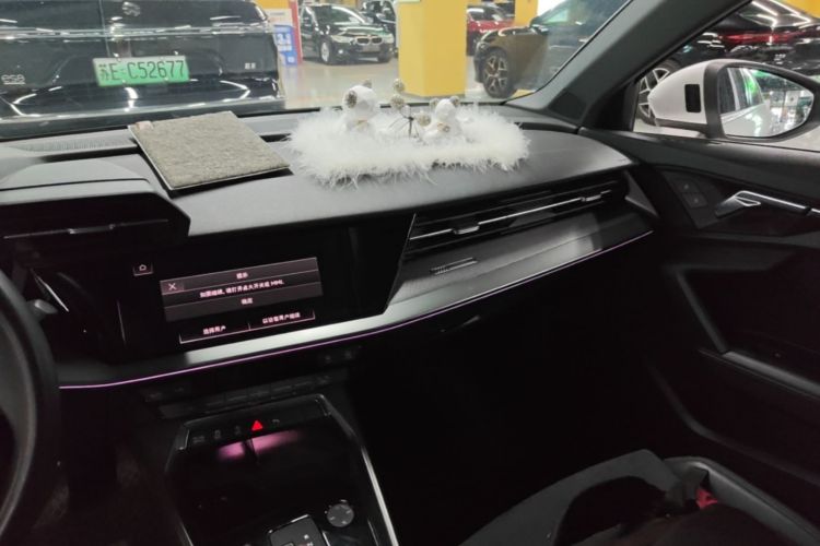 Audi A3 2023 immagine di auto #13