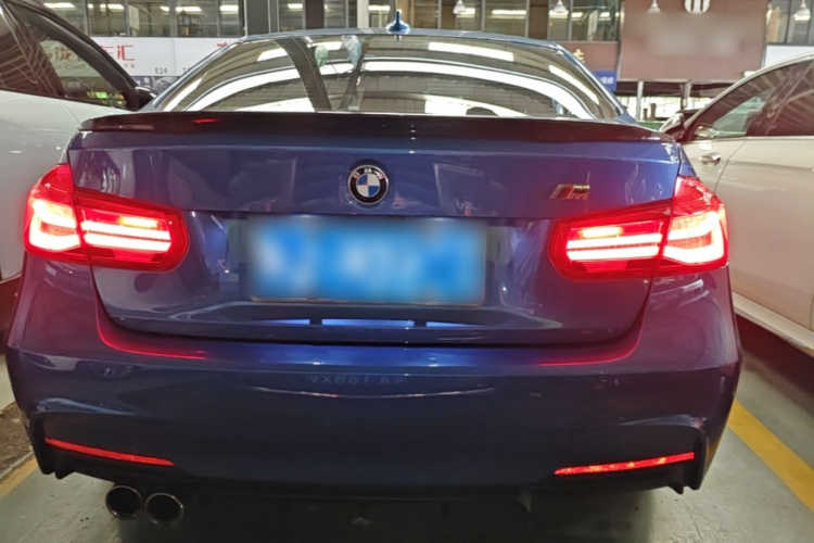 BMW 3 Series 2018 #6 BMW 3 Series 2018 car image #6