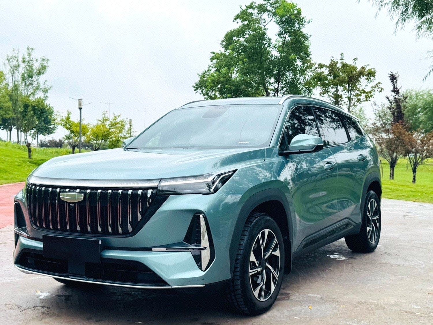 GEELY Boyue L 2025 car image 