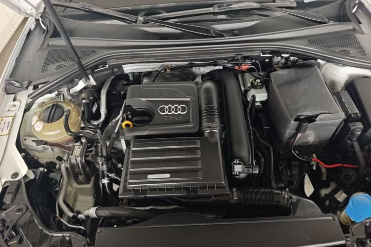 Audi A3 2015 car image #20