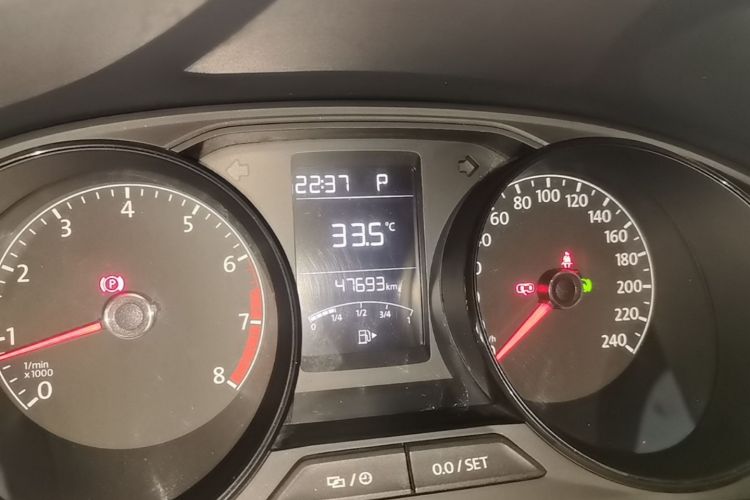 Volkswagen Lavida 2019 car image #12