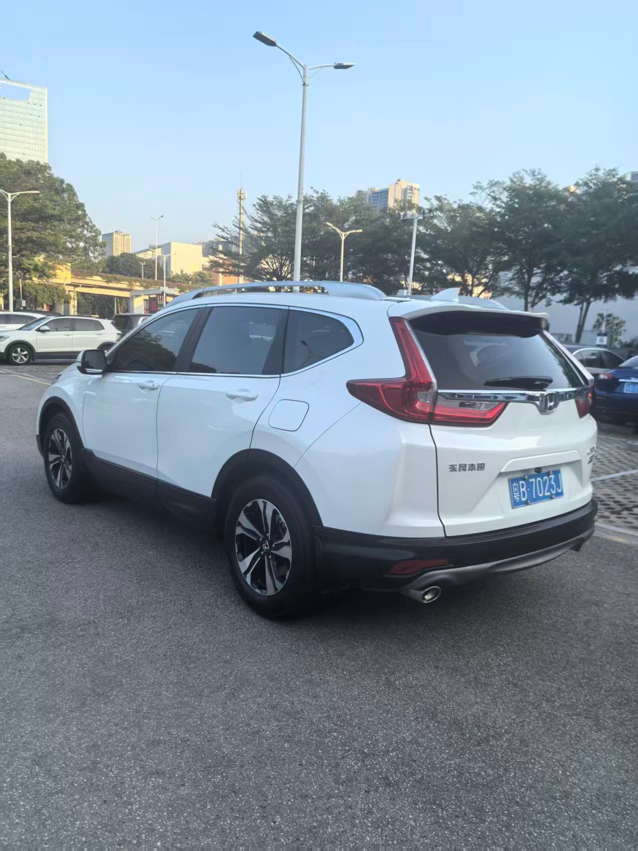 2019 imagen de coche #2