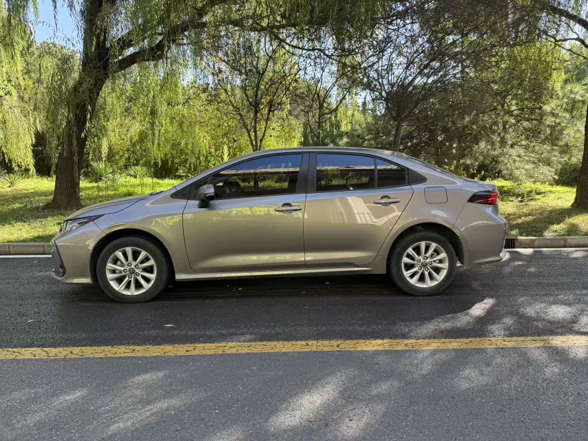 Toyota Corolla 2023 car image #2