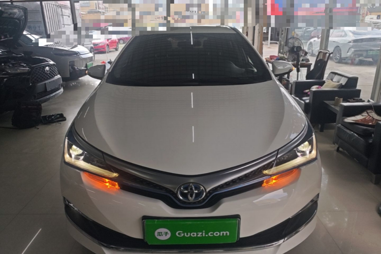 Toyota Corolla Hybird E+ 2019 #3 Toyota Corolla Hybird E+ 2019 car image #3