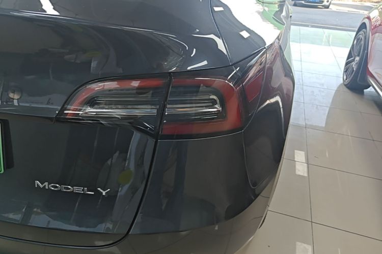 Tesla Model Y 2024 #8 Tesla Model Y 2024 immagine di auto #8