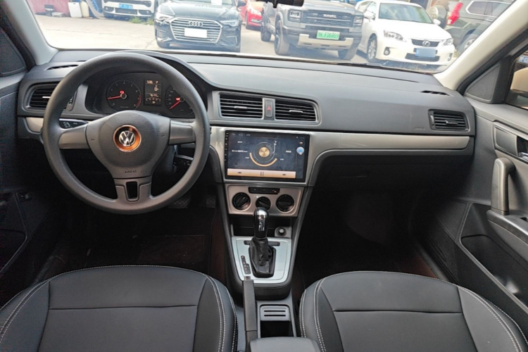 Volkswagen Lavida 2017 car image #10
