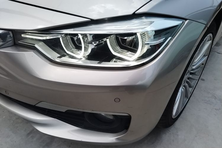 BMW 3 Series 2018 #25 BMW 3 Series 2018 car image #25