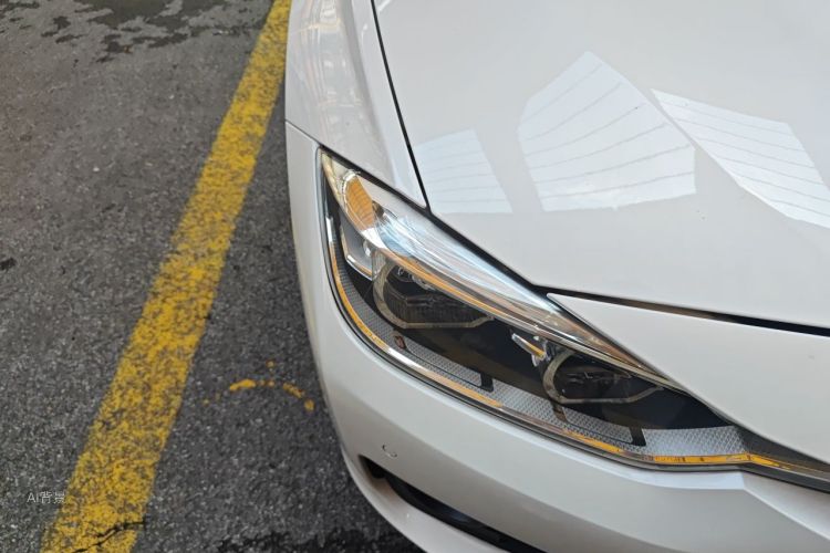 BMW 3 Series 2018 #8 BMW 3 Series 2018 car image #8