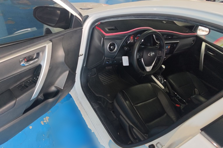 Toyota Corolla 2018 car image #16
