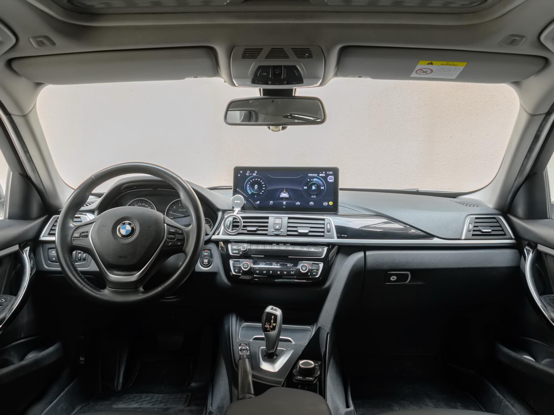 BMW 3 Series 2018 image de voiture #3