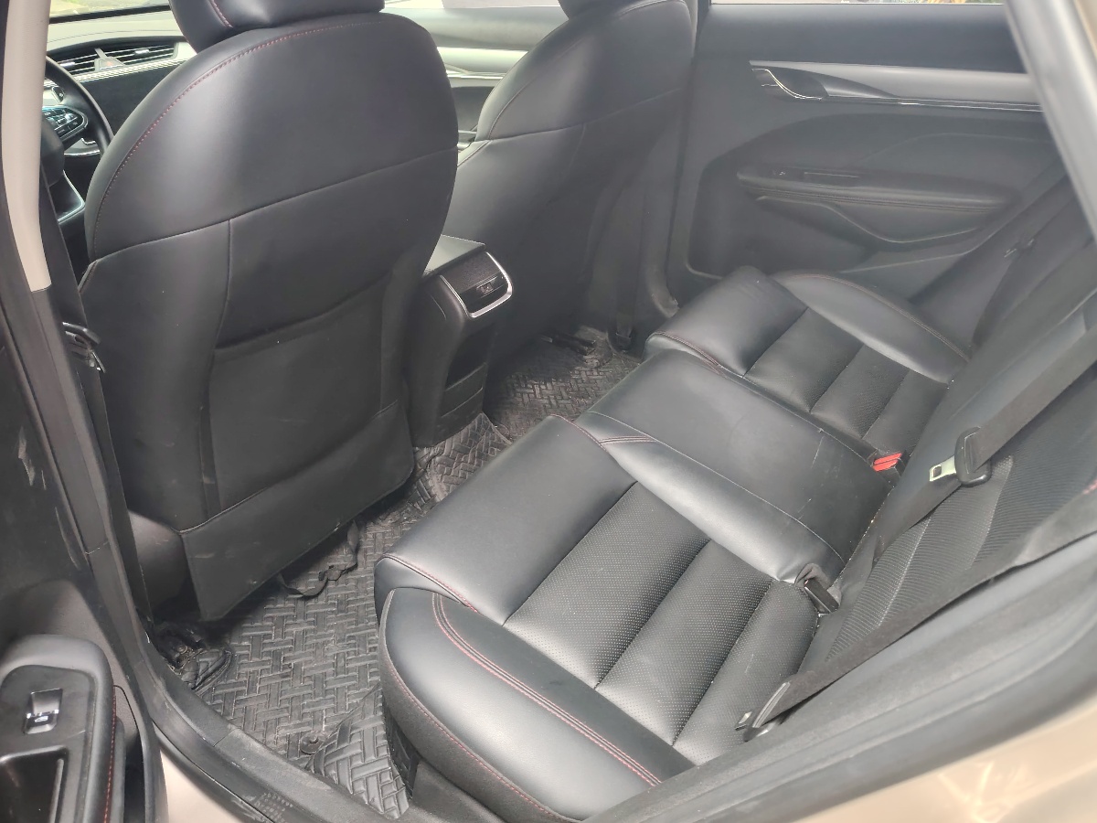 GEELY Binray 2020 image de voiture #5