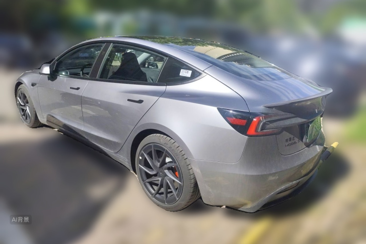 Tesla Model 3 2025 car image #5