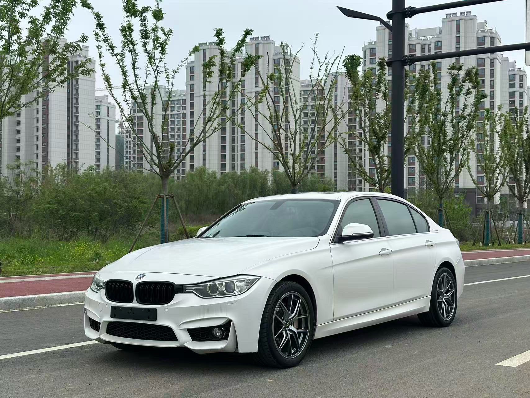 BMW 3 Series 2012 BMW 3 Series 2012 car image