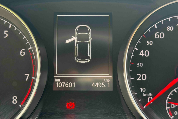 Volkswagen Golf 2018 car image #9