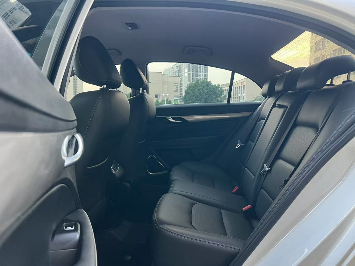 GEELY Binray 2021 imagem de carro #4