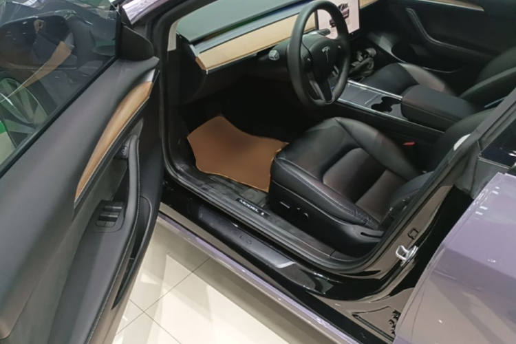 Tesla Model 3 2023 #16 Tesla Model 3 2023 car image #16