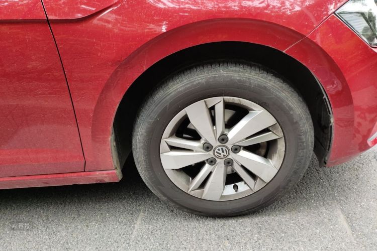 Volkswagen Polo 2019 car image #9