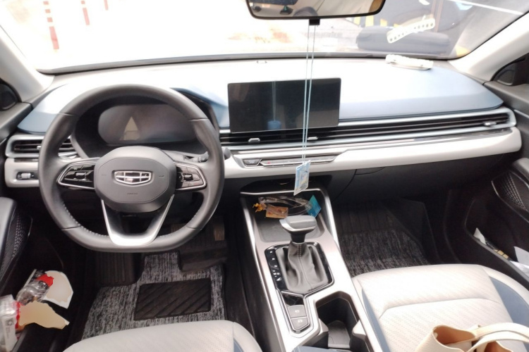 GEELY Emgrand 2021 car image #7